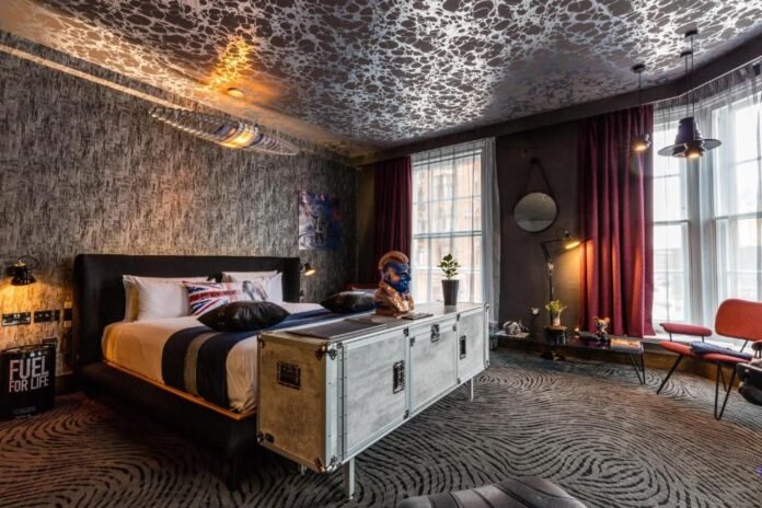 Luxurious Hotel Rooms in London
